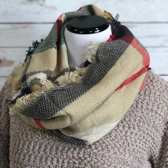 NEW Infinity plaid scarf - Picture 6 of 6